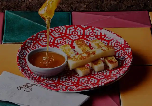 Halloumi Sticks with PERi-Honey