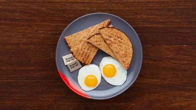 EGGS on TOAST